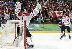 В финале Олимпиады сыграют хоккеисты Канады и США