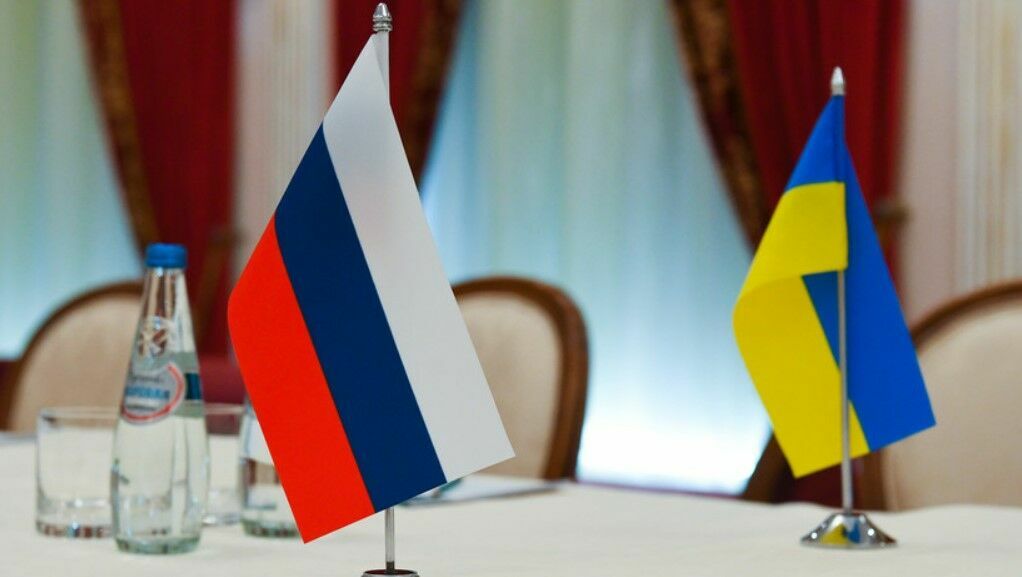 Слуцкий: переговоры Москвы и Киева могут перерасти в единую позицию