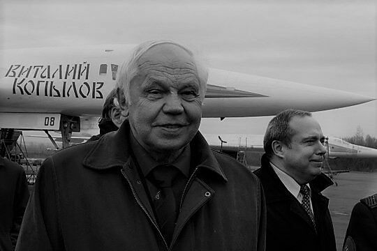 Умер создатель Ту-160 Валентин Близнюк