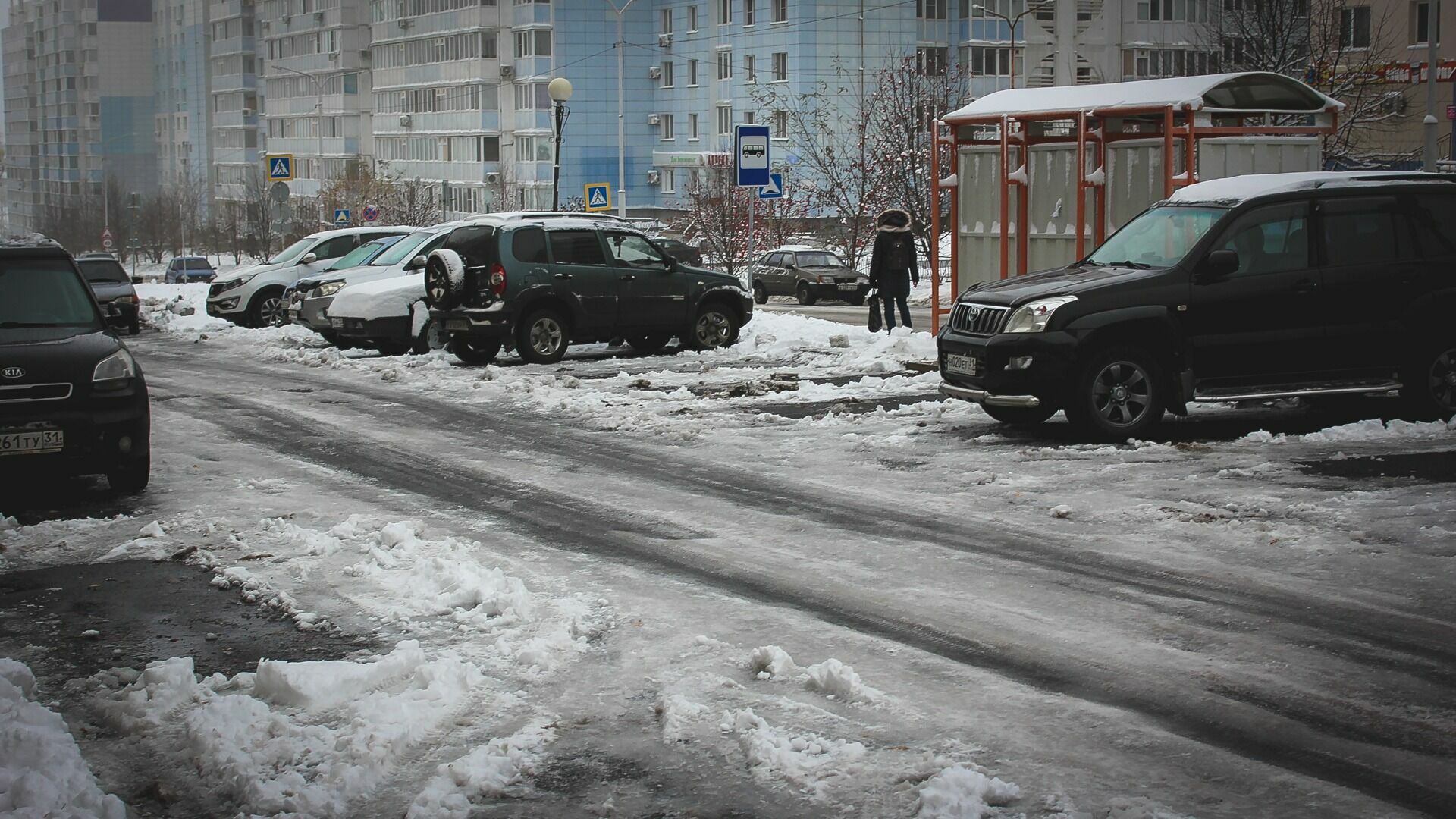 Москвичей предупредили о кратковременном снеге и гололеде