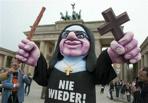 Немцы ставят крест на детском насилии отцами церкви