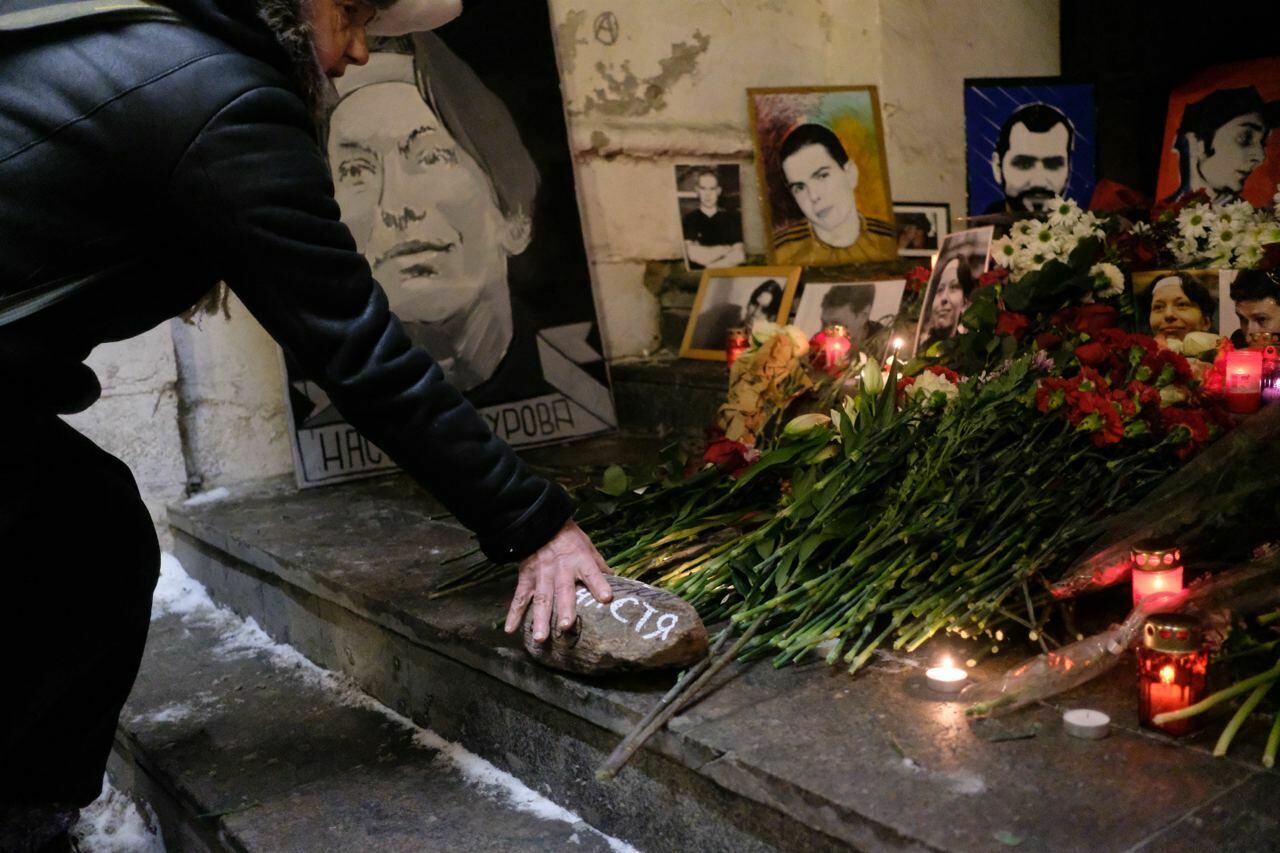 В Москве почтили память Станислава Маркелова и Анастасии Бабуровой