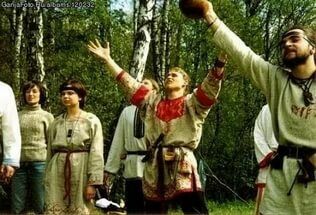 Уральские язычники колдуют возле Ельцин-центра