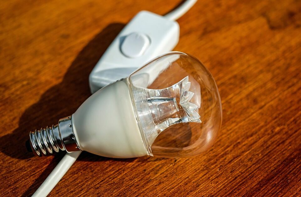 Россия нескоро перейдет на энергосберегающие лампы из-за инертности