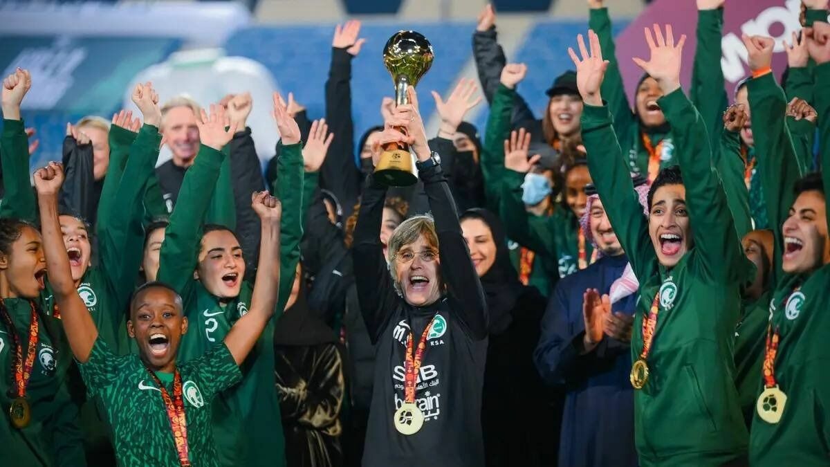И никаких хиджабов! Женская сборная Саудовской Аравии выиграла свой первый турнир