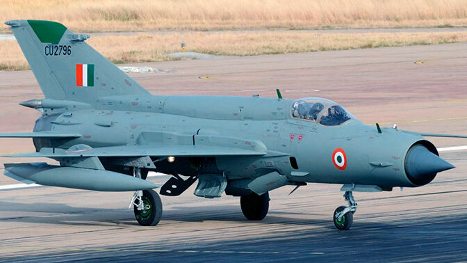 Индийские СМИ описали воздушный бой в небе над Кашмиром