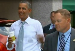 Обама сходил за чаем в кафе без сопровождения журналистов