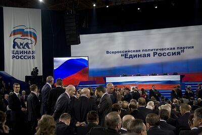 Вопрос дня: Должно ли правительство исполнять поручения «Единой России»?