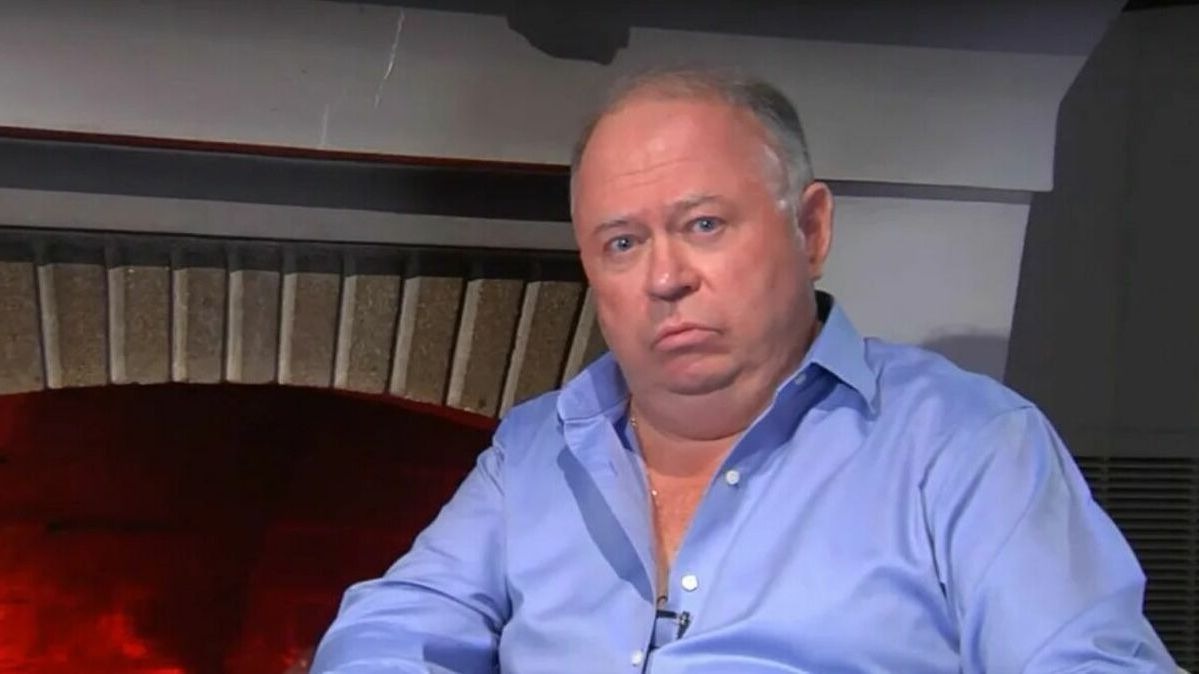 Суд обязал Караулова* опровергнуть слова о поставках Киеву российского топлива