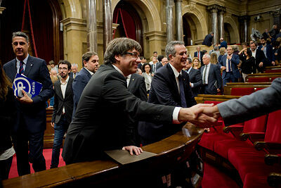 Власти Каталонии подписали декларацию о независимости