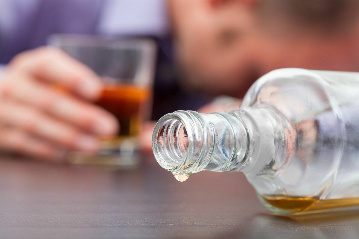 Минздрав: растет количество смертей от алкогольного отравления