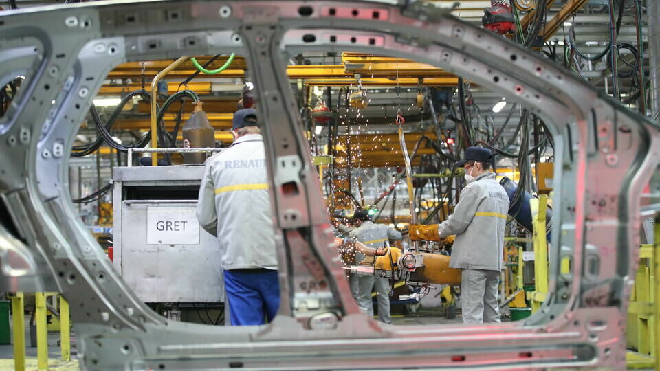 Президент Renault назвал передачу российских активов «тяжелым решением»