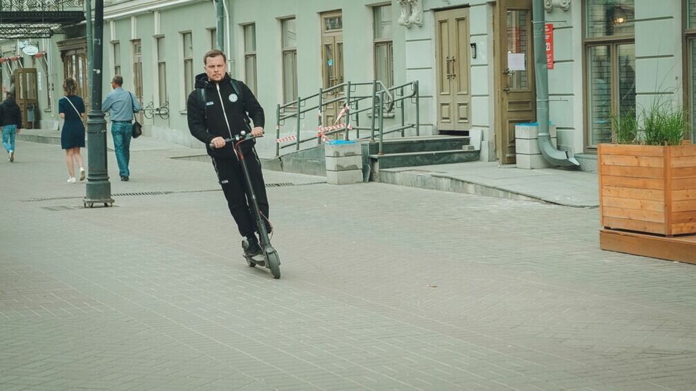 В России вступают в силу правила для самокатов. Что изменится на дорогах