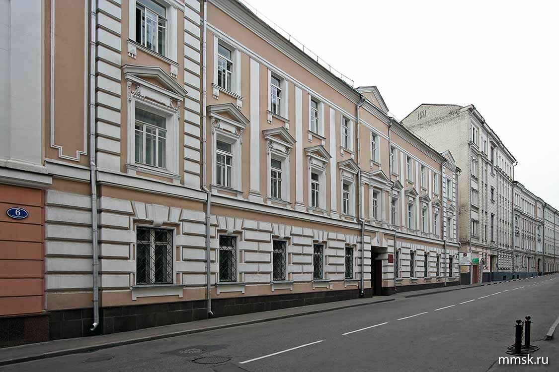 В Москве уродуют очередной памятник архитектуры
