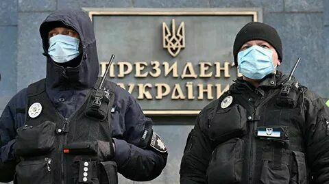 Зеленскому - тяжело: эпидемия способна радикально изменить ситуацию на Украине
