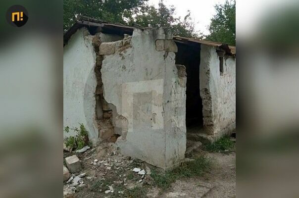 Родителей возмутила выгребная яма вместо туалета в крымской школе