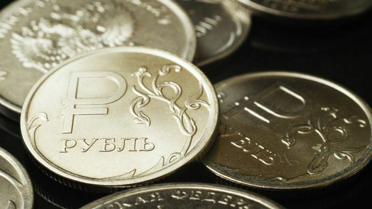 По итогам года зафиксирован рост рубля по отношению к доллару и евро