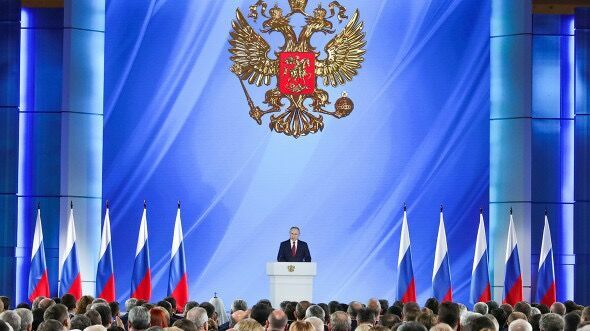 Послание Президента Федеральному собранию: о чем говорил Путин в 2020 и в 2021 году