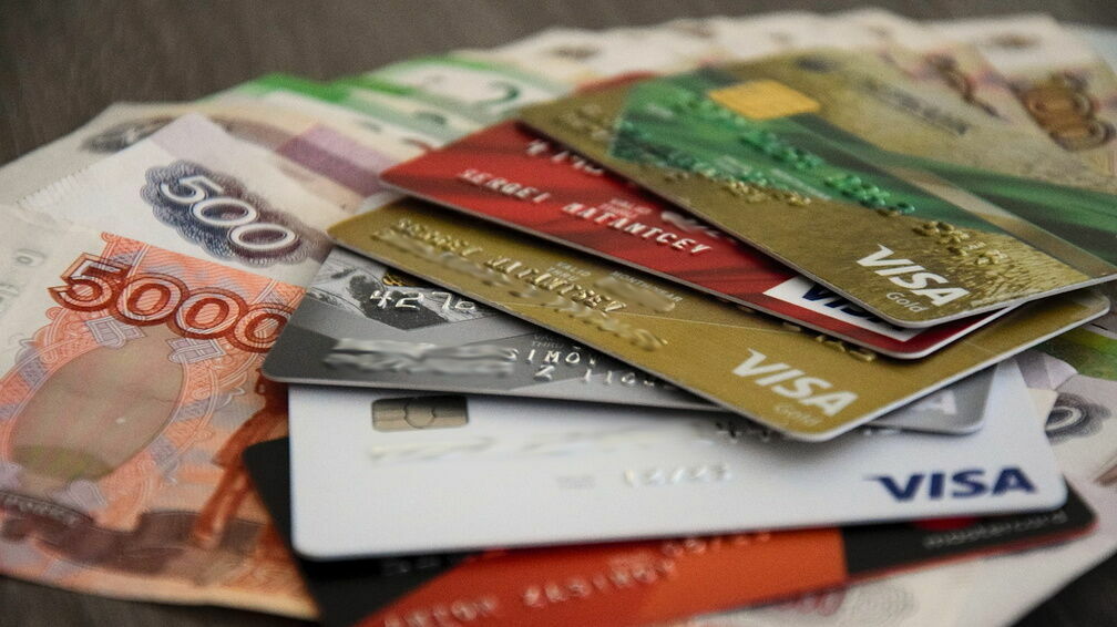 Спрос на кредитные карты вырос вдвое