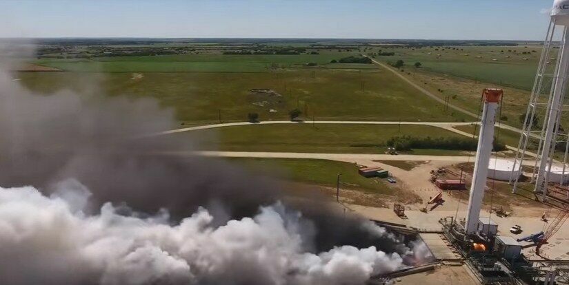 Space X провела огневые испытания первой ступени тяжелой ракеты Falcon Heavy