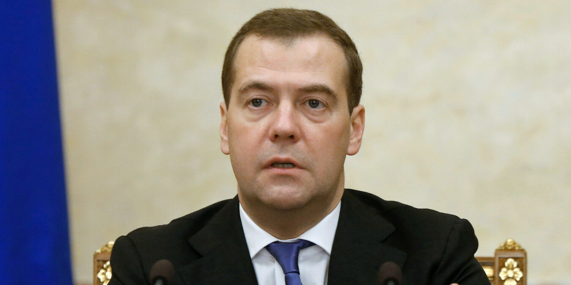 Медведев поручил Минобрнауки приравнять студенческие стартапы к ВКР