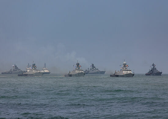 Экипажи ракетных кораблей Каспийской флотилии вышли в море для боевых стрельб