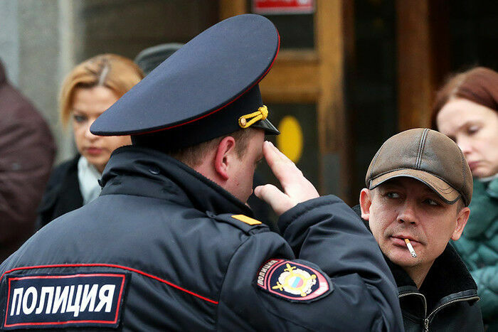 За год россиян оштрафовали на 74 млн руб. за курение в неположенных местах