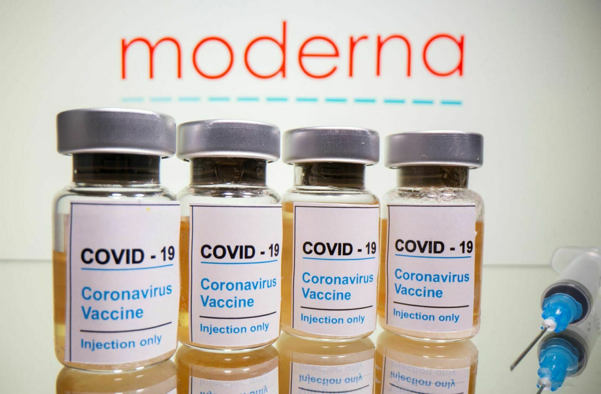 В Евросоюзе разрешили прививать подростков вакциной Moderna