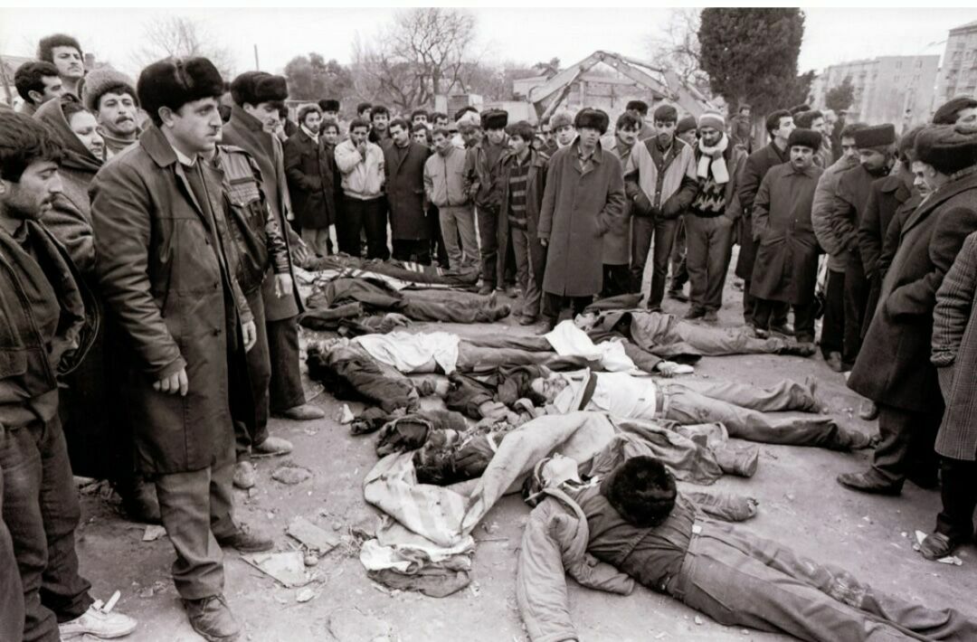 170 убиты, 800 ранены... 29 лет назад советские войска захватили Баку