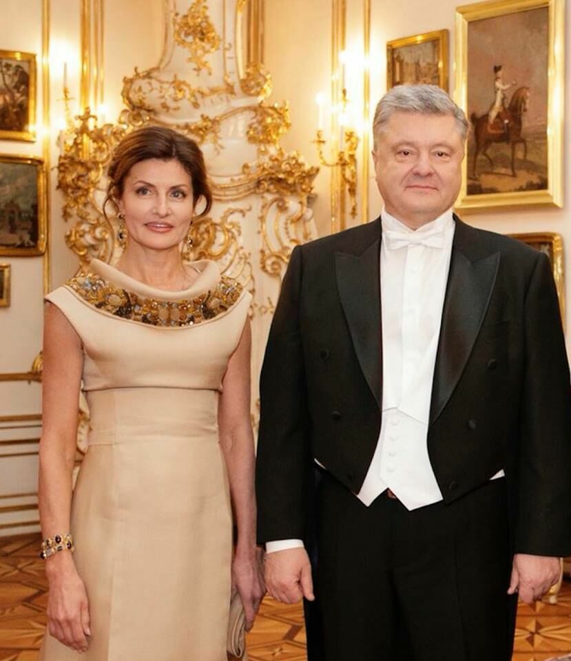 Петра Порошенко высмеяли за посещение Венского бала