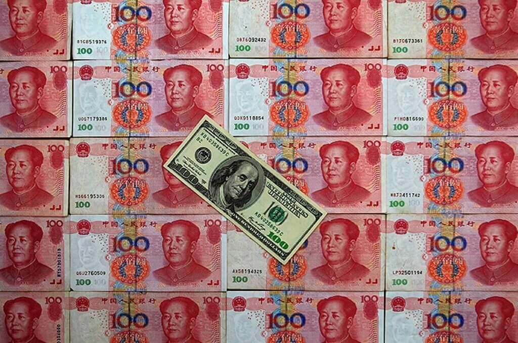 Без доллара никуда: роль юаня в международных финансах остается на уровне погрешности