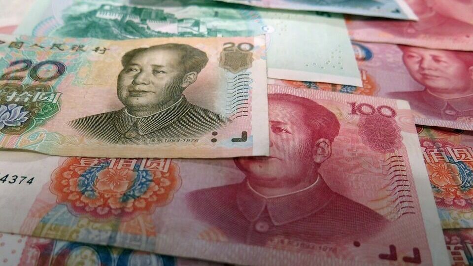 Bloomberg: Россия в мае возобновит покупку иностранной валюты для своих резервов