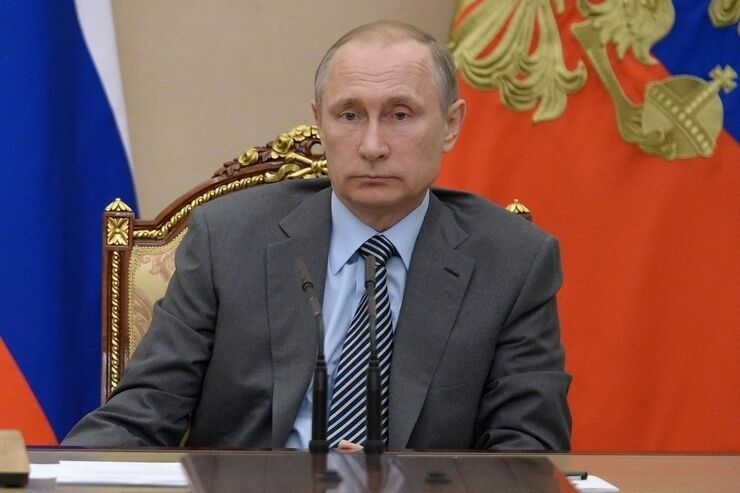 Путин лишил должностей четырех генералов МВД и одного прокурора