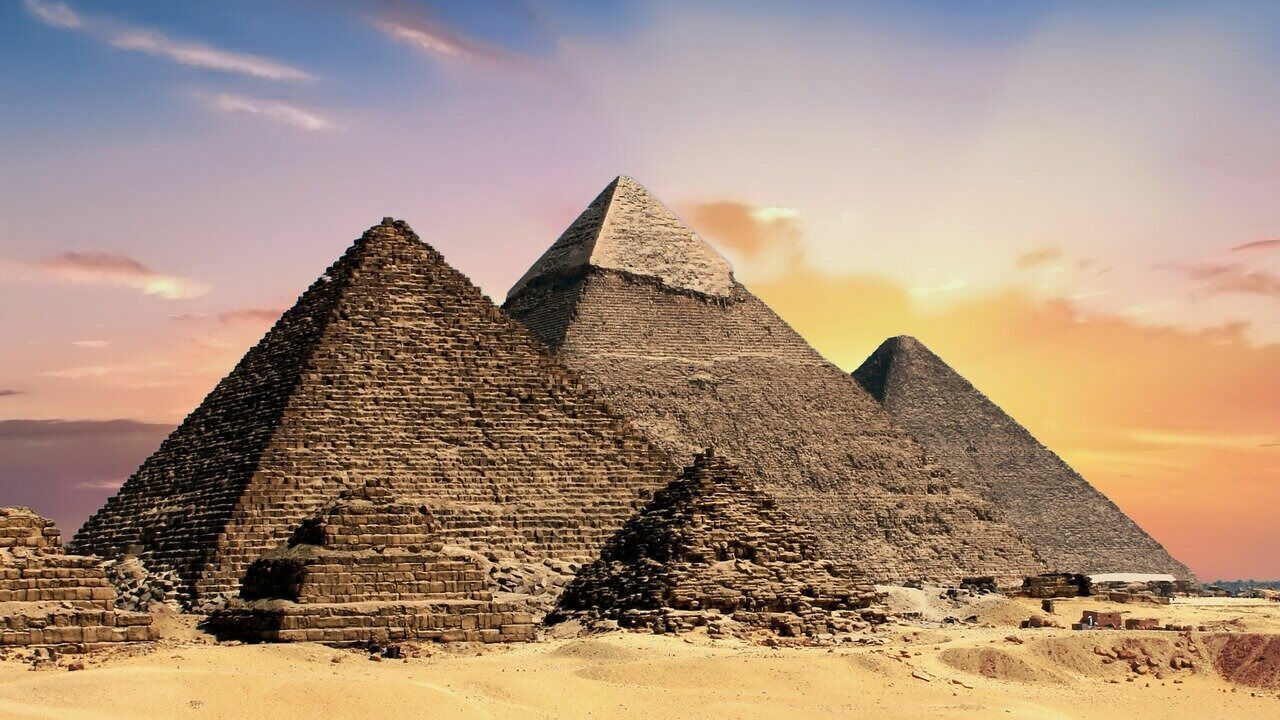 В пирамиде Хеопса обнаружен коридор длиной 9 метров
