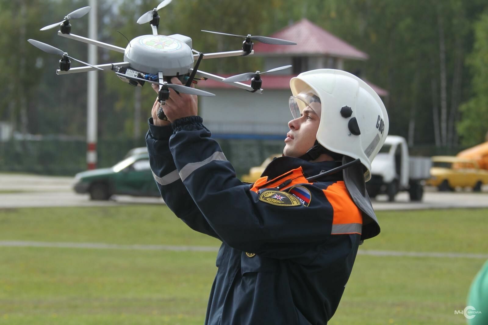 МЧС будет использовать дроны для спасения людей на пожарах