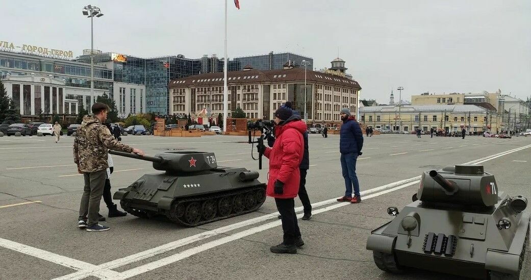 На продажу выставлена радиоуправляемая модель танка Т-34 за 2,5 млн рублей