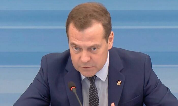 Медведев не исключает дальнейшей корректировки пенсионной реформы