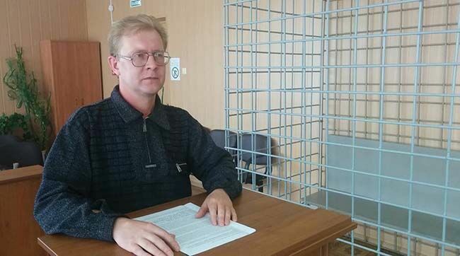 Трижды экстремист. Как "зачищают" в Орловской области бывшего учителя и поэта Бывшева