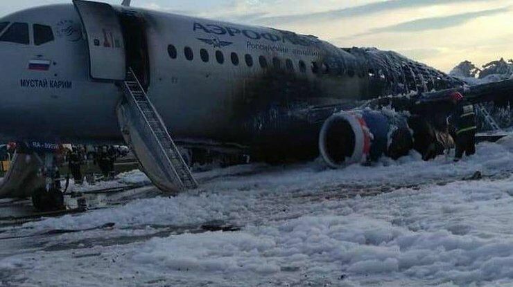 СКР назвал ошибку командира единственной причиной катастрофы SSJ-100 в Шереметьево