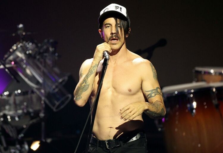 В Лос-Анджелесе госпитализирован вокалист группы Red Hot Chilli Peppers