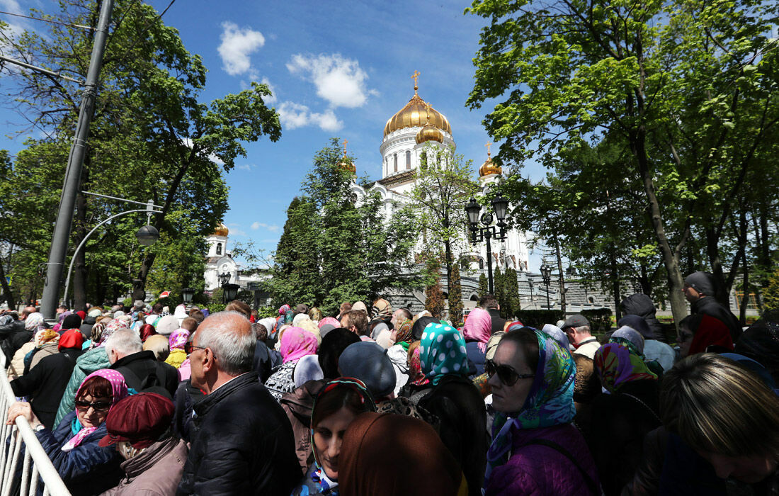 В Москве за день мощам Николая Чудотворца поклонились более 25 тыс человек