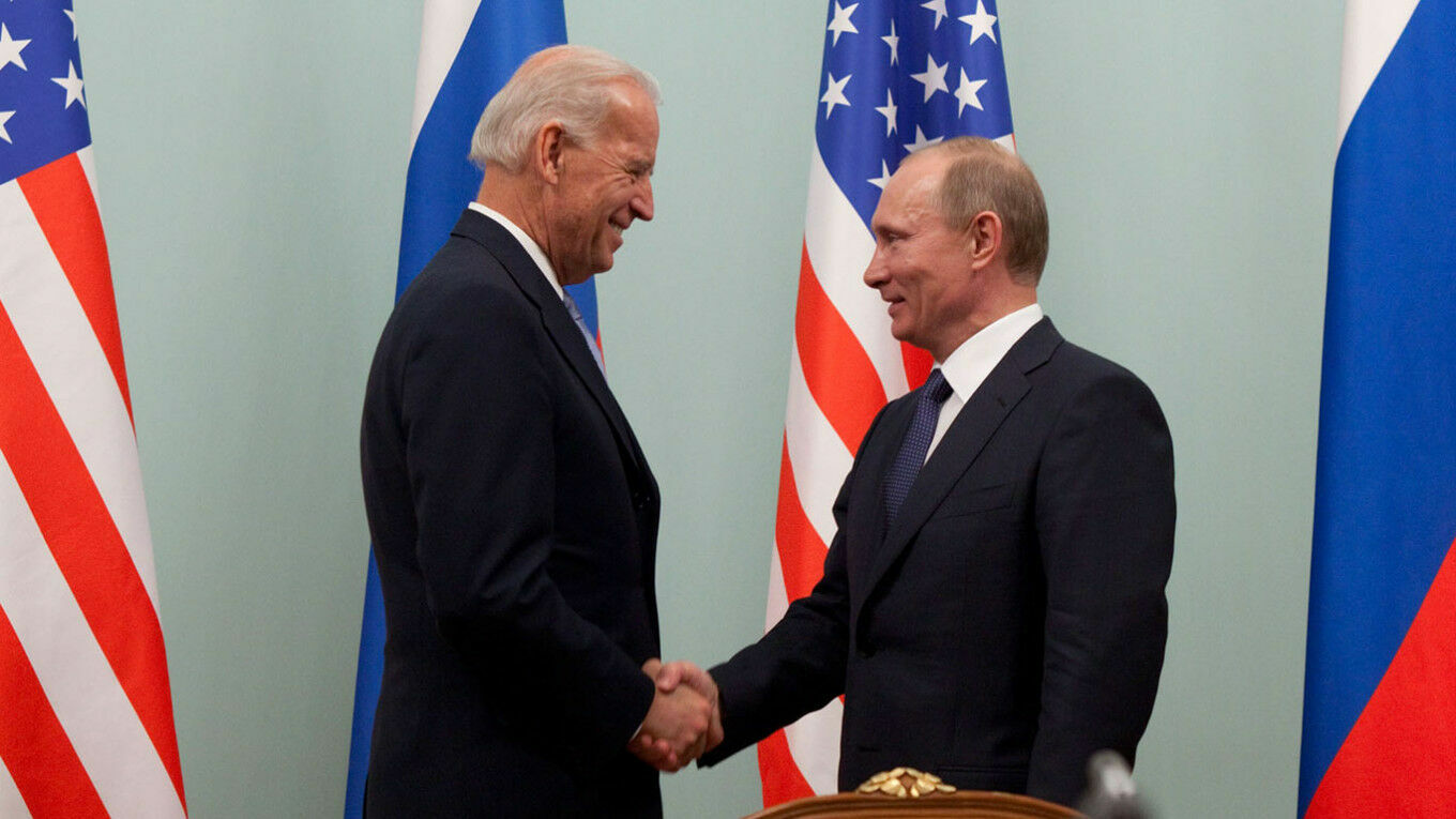 Джо Байден отказался от открытых переговоров с Владимиром Путиным
