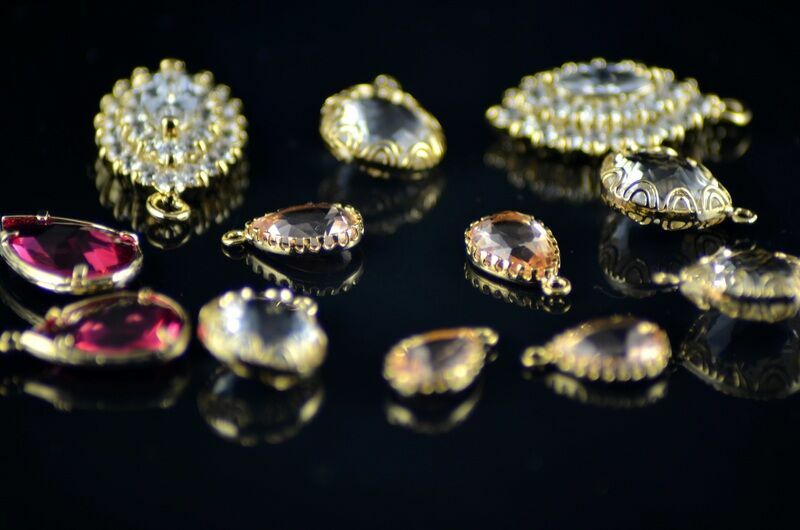 В Индии ювелиры сделали кольцо в виде гриба с 25 тысячами бриллиантов