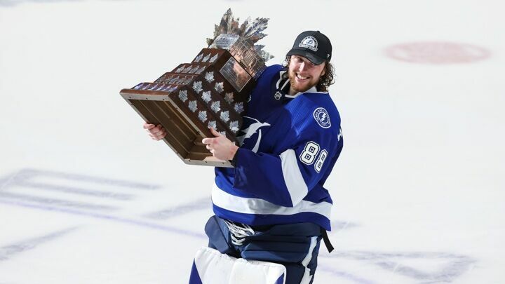 Андрей Василевский признан самым ценным игроком пей-офф НХЛ