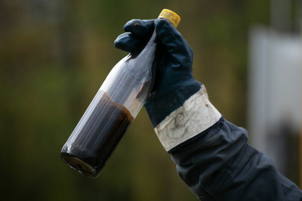 Нефть в нефтепроводе "Дружба" загрязнили опасным ядом