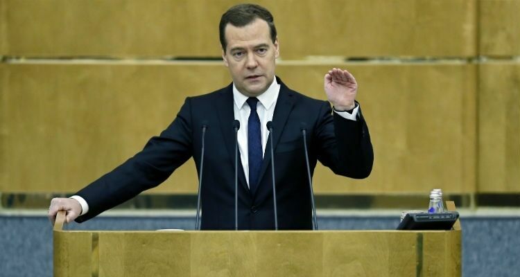 Дмитрий Медведев принял решение о сохранении накопительной части пенсии