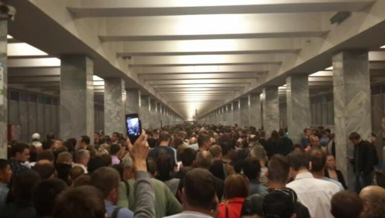 Перебои в московском метро: встала часть «фиолетовой» ветки