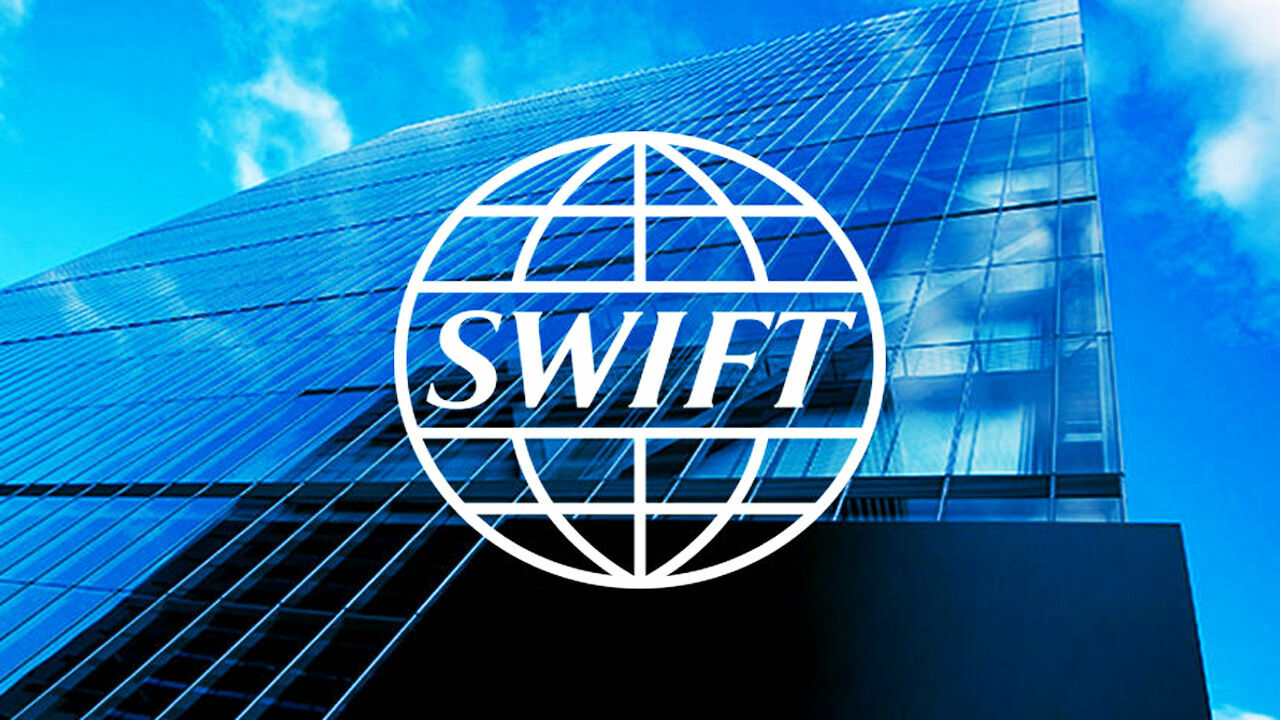 SWIFT готова к отключению российских банков