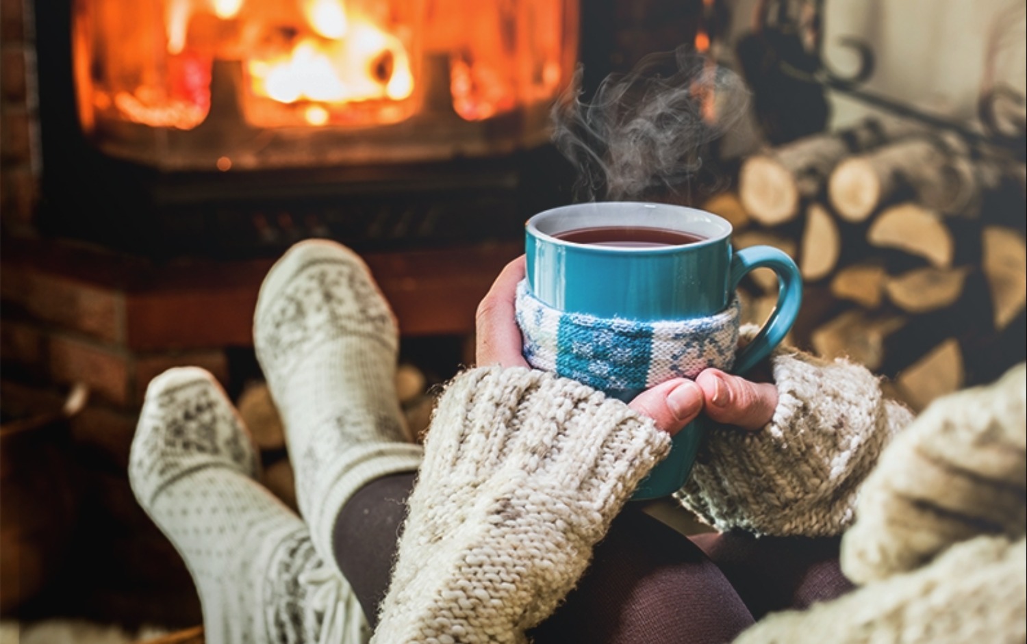 Одни из главных причин набора веса зимой: малоподвижный образ жизни и употребление кофе и чая вместо воды