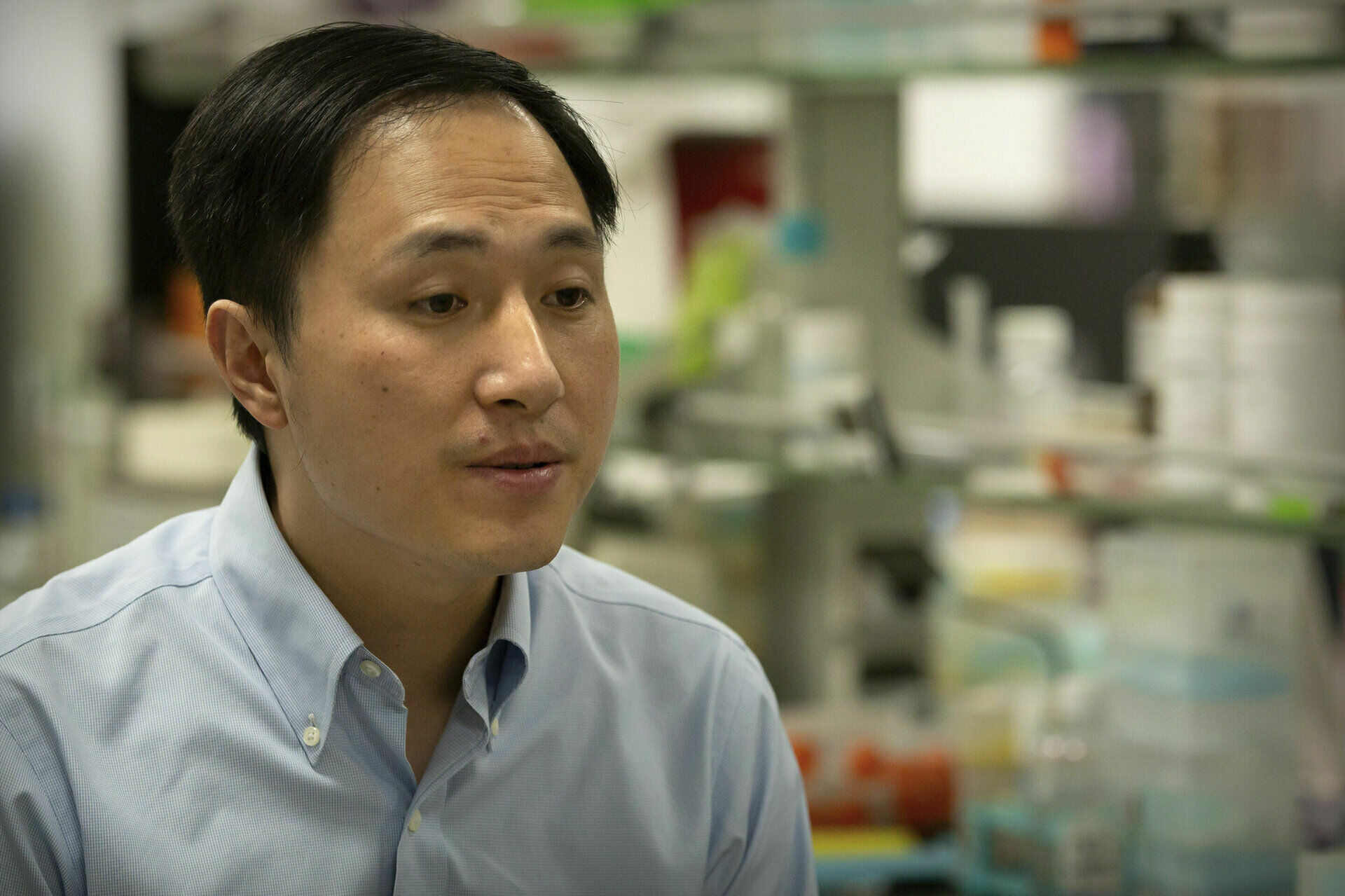 Биолог Хэ Цзянькуй, попытавшийся отредактировать человеческие эмбрионы